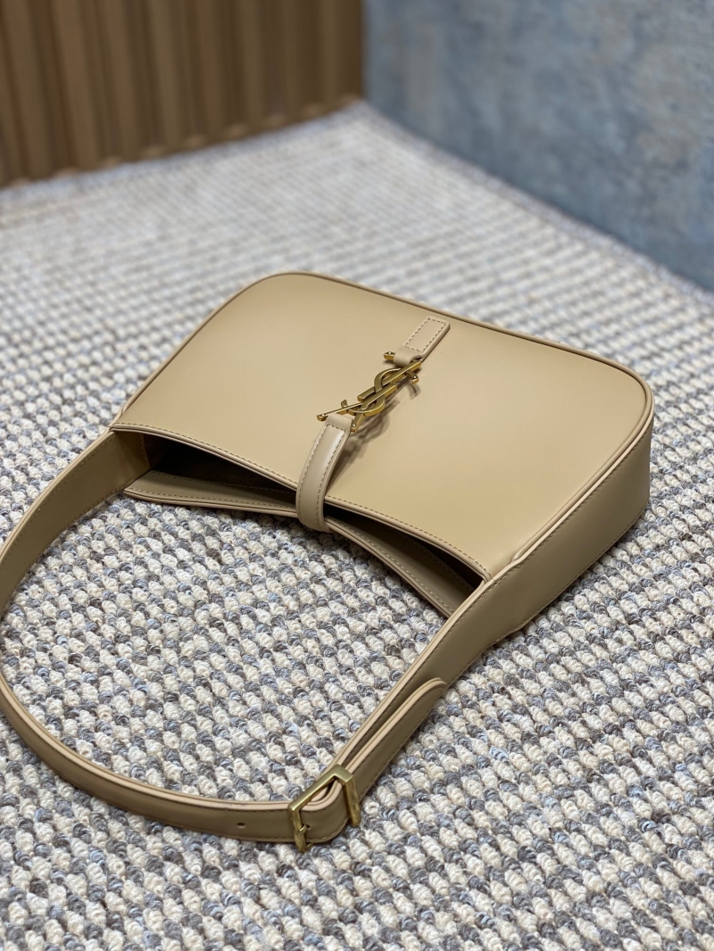 Y51 hobo bags